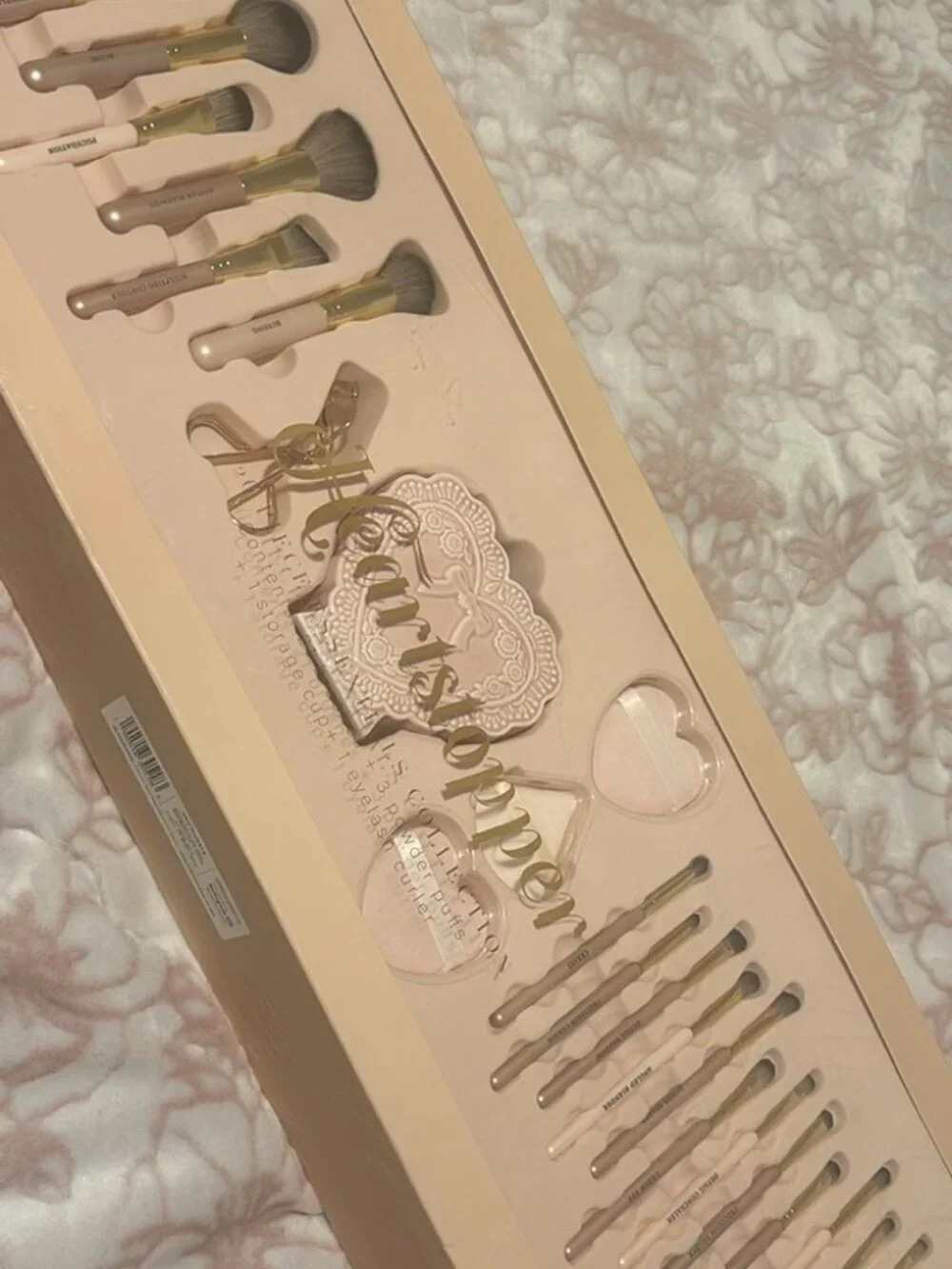 NWT TikTok Viral Heartstopper Pink Makeup Brush Set
